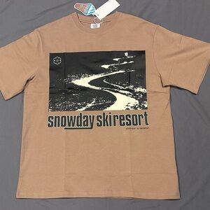 SnowDay ski resort T-shirt, size large.